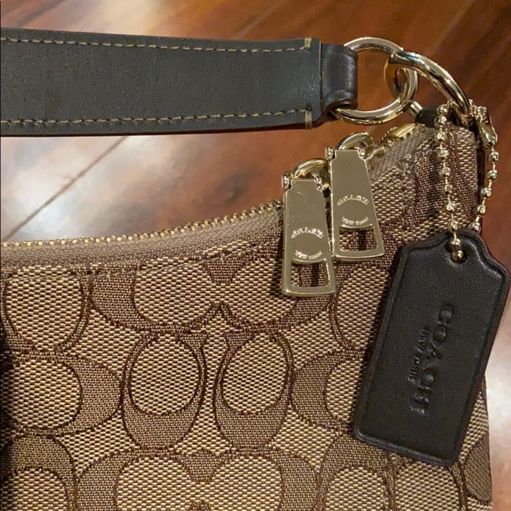 Coach Bag - Picture 3 of 6